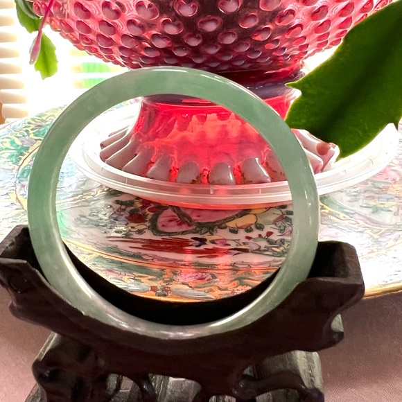 Jade Bangle - Picture 2 of 5